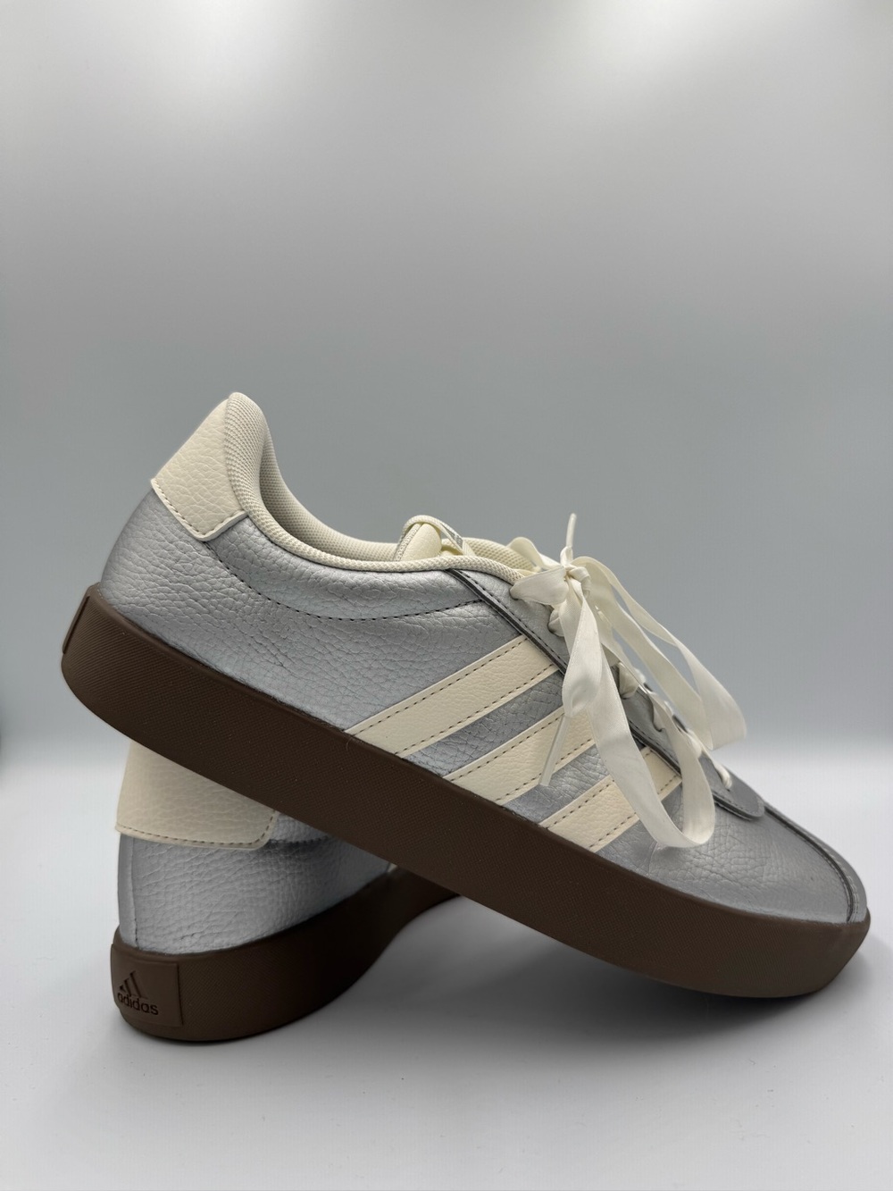Adidas VL Court 3.0, Silver metallic, women’s size 9.5, JQ7315